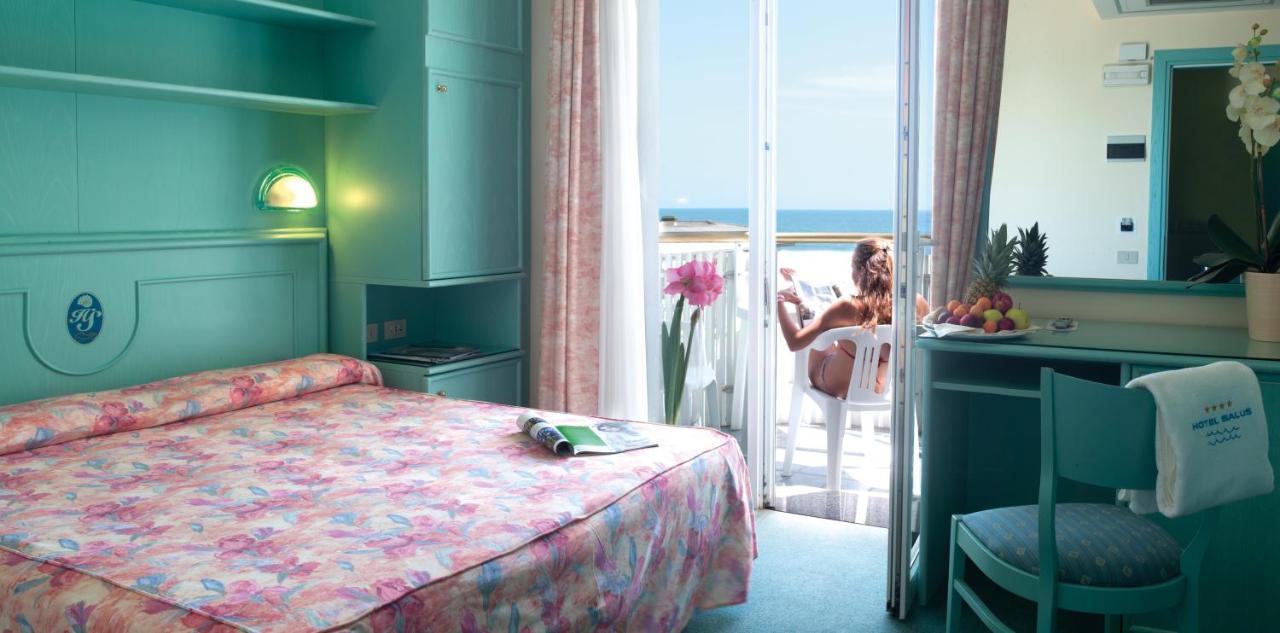 Salus Smart & Chic Hotel Лидо ди Йезоло Стая снимка