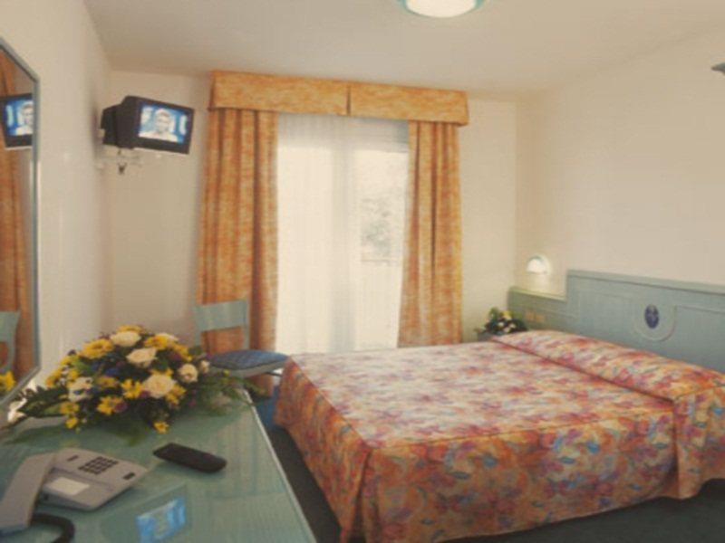 Salus Smart & Chic Hotel Лидо ди Йезоло Екстериор снимка