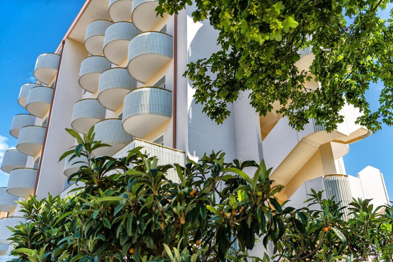 Salus Smart & Chic Hotel Лидо ди Йезоло Екстериор снимка