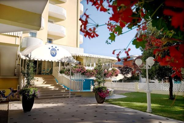 Salus Smart & Chic Hotel Лидо ди Йезоло Екстериор снимка