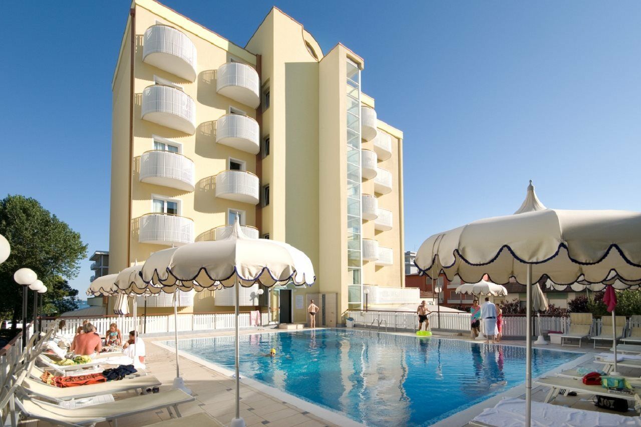 Salus Smart & Chic Hotel Лидо ди Йезоло Екстериор снимка