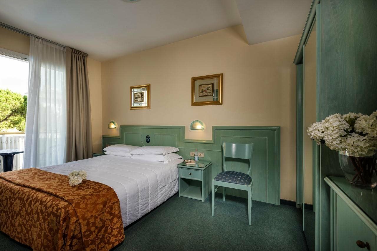 Salus Smart & Chic Hotel Лидо ди Йезоло Екстериор снимка