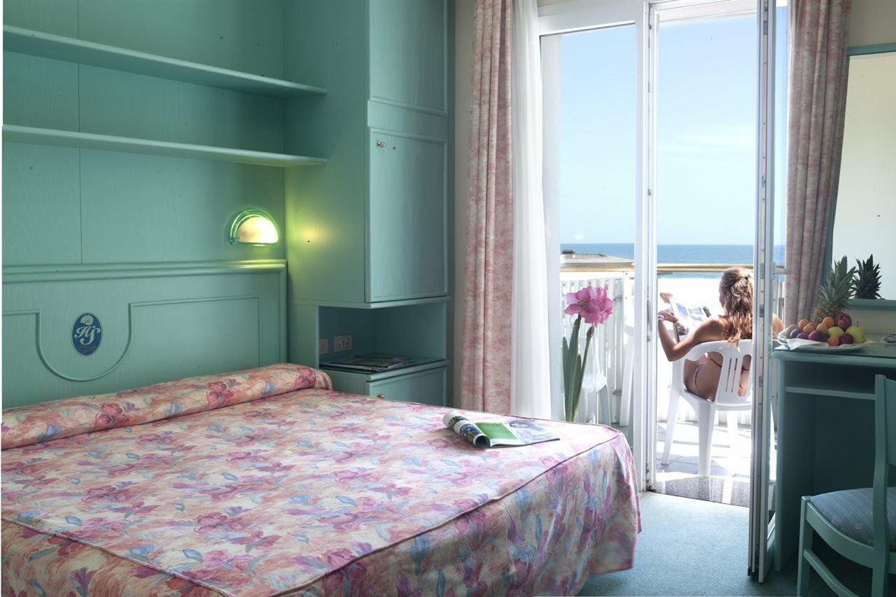 Salus Smart & Chic Hotel Лидо ди Йезоло Екстериор снимка